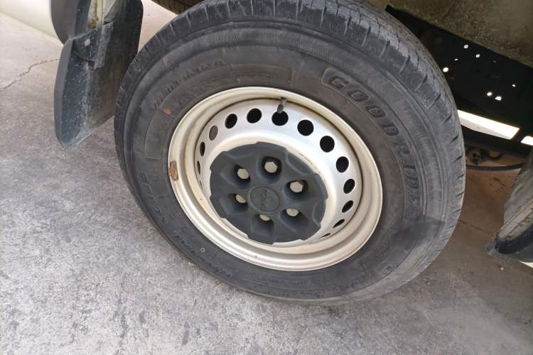 Used Iveco Eurocargo 2021 2.0T Manual - Yunrui Short Wheelbase Low-Roof Side-Sliding Door F1A