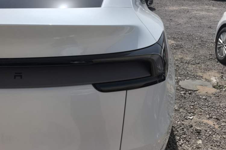 Used Tesla Model Y 2026 Rear-Drive Model
