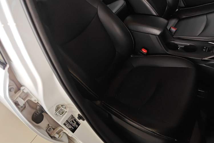 Used Toyota Corolla 2021 TNGA 1.5L CVT Pioneer Edition Right Front Seat