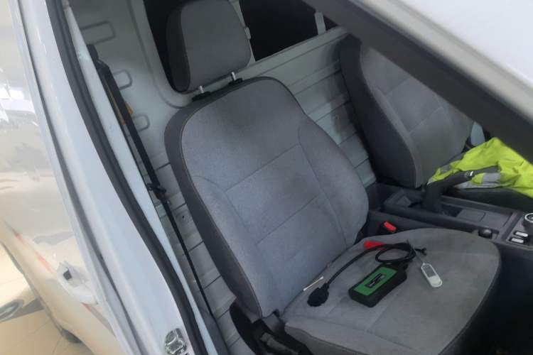 Used Wuling Yangguang 2024 300km Comfort Version with Sealed Windows 60kW
