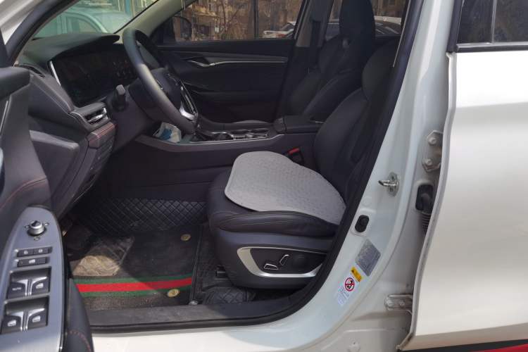 Used Changan CS75 PLUS 2022 1.5T Automatic Luxury Model
