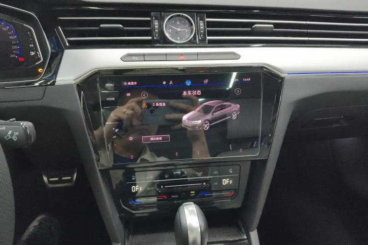 Used Volkswagen Magotan 2023 2 Million Units Limited Edition 330TSI DSG Leading Version Audio And AC Panel