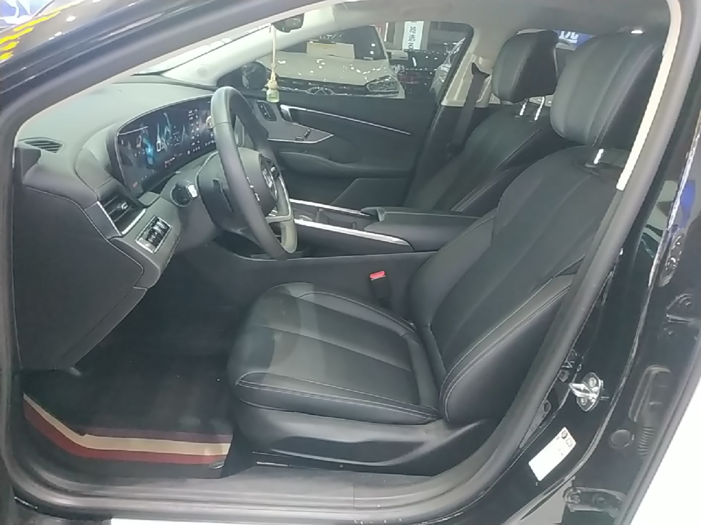Vordere Reihe im Auto