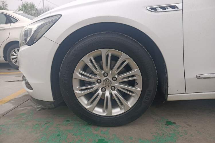 Used Buick LaCrosse 2016 Revised 20T Leading Edition Left Front Wheel Hub