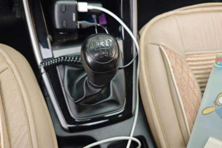 Used Hyundai Elantra (5th Generation / Langdong) 2015 1.6L Manual Leading Model