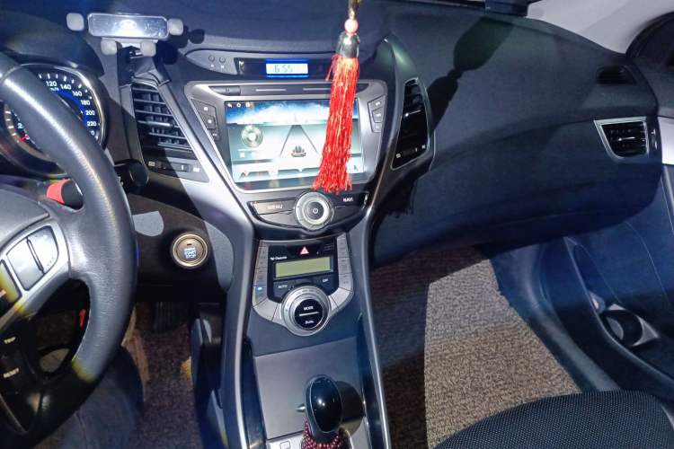 Used Hyundai Elantra (5th Generation / Langdong) 2015 1.6L Automatic Luxury Model
