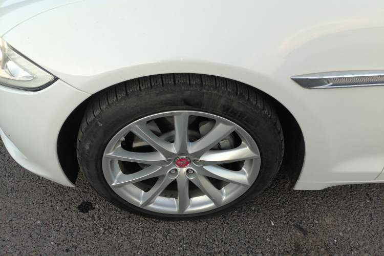 Used Jaguar XJ 2015 XJL 3.0 SC Four-Wheel Drive Panoramic Business Edition