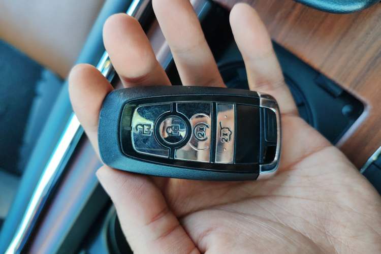 Used Lincoln Navigator 2020 3.5T Prestige Edition Vehicle Key