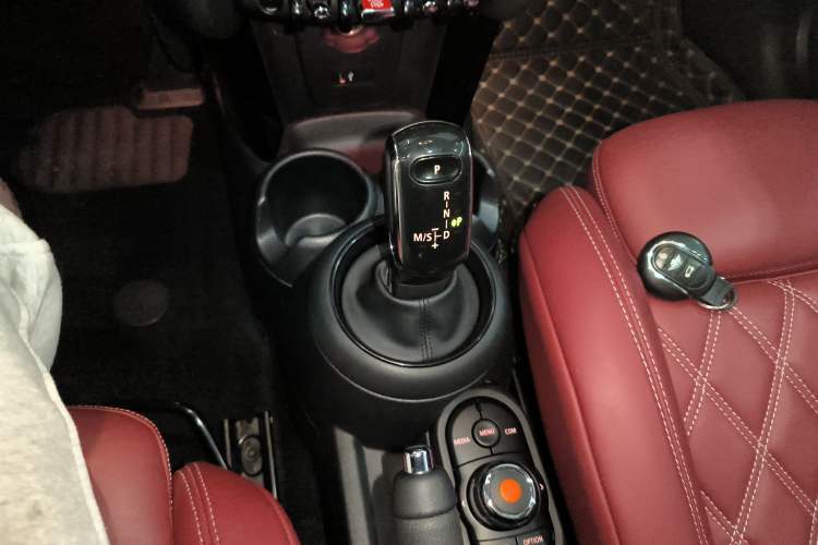 Used MINI MINI 2019 1.5T COOPER Classic Edition
