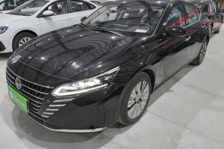 Used Nissan Teana 2025 Model 2.0L XL-TLS Enjoyment Edition