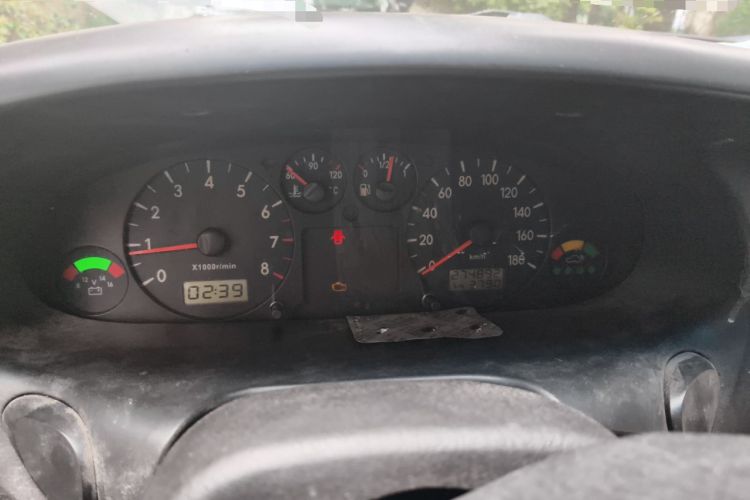 Used JAC Refine 2008 2.0L Shuttle Gasoline Basic Model with Front and Rear Air Conditioning
