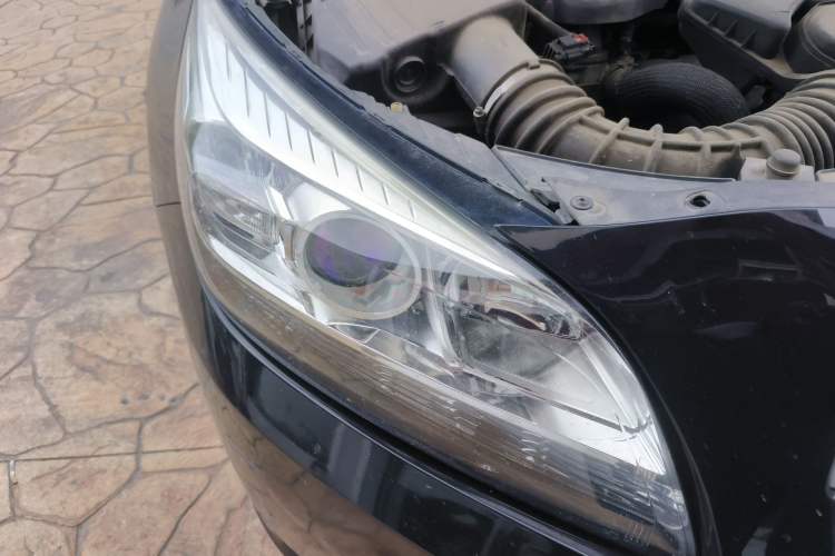 Used Chevrolet Malibu 2013 2.4L Automatic Luxury Edition Right Front Headlight