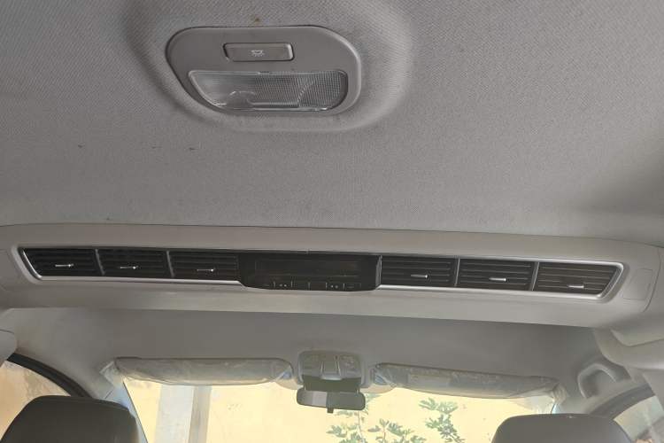 Used JAC Refine M4 2021 2.0L Manual Commercial Edition Headliner