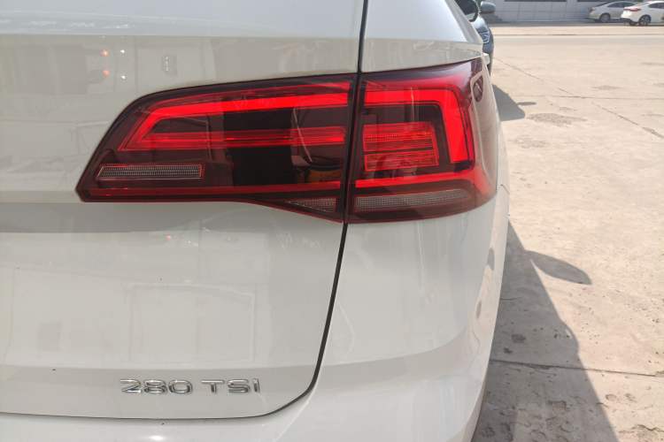 Used Volkswagen Tharu 2021 280TSI Two-Wheel Drive Trend Edition Exterior 3