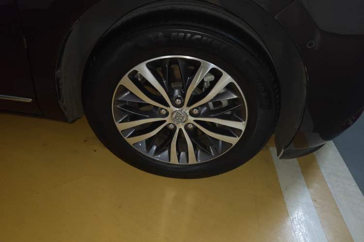 Used Buick GL8 2017 ES 28T Flagship Model China V Standard