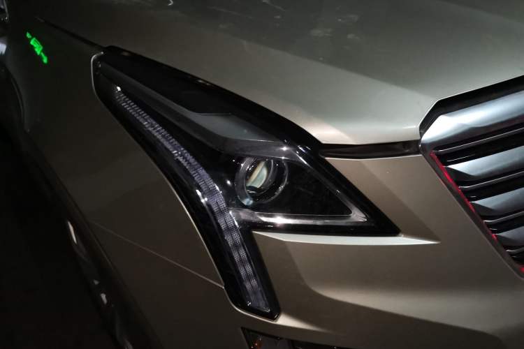 Used Cadillac XT5 2016 28T Four-Wheel Drive Tech Version
