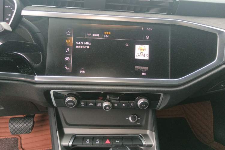 Used Audi Q3 2019 35 TFSI Advanced Dynamic Edition Audio And AC Panel