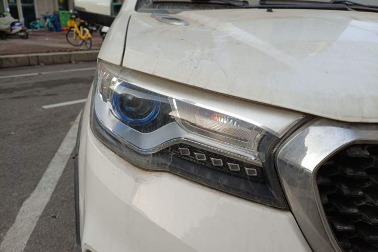 Used Haval H1 2016 Revised Version Blue Badge 1.5L AMT Luxury Edition