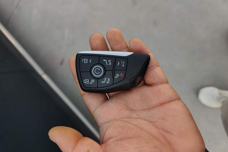 Used Buick Century 2023 2.0T Four-Seat Private Edition Vehicle Key