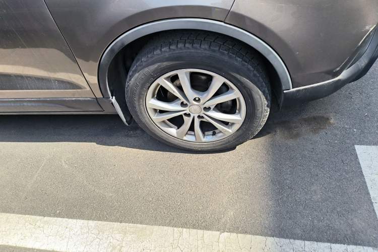 Used Bestune X80 2017 2.0L automatic Technology trim level Right Front Wheel Hub