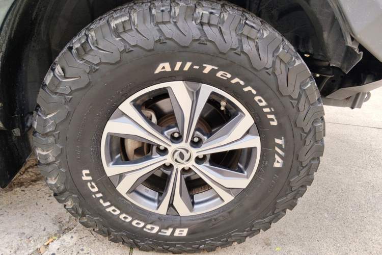 Used Dongfeng Ruichi 6 2020 2.3T Automatic All-Wheel Drive Diesel Flagship Version China VI Standard M9T Right Front Wheel Hub