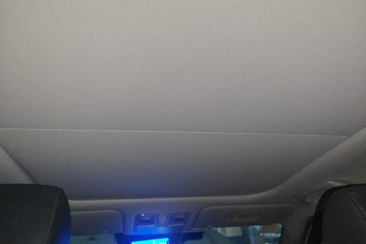 Used Hyundai ix25 2015 1.6L Automatic Two-Wheel-Drive Deluxe DLX Model