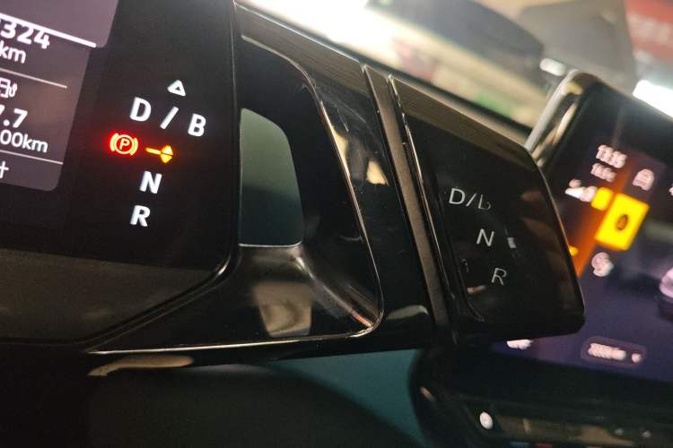 Used Volkswagen ID.3 2023 Pure Smart Edition Gear Lever