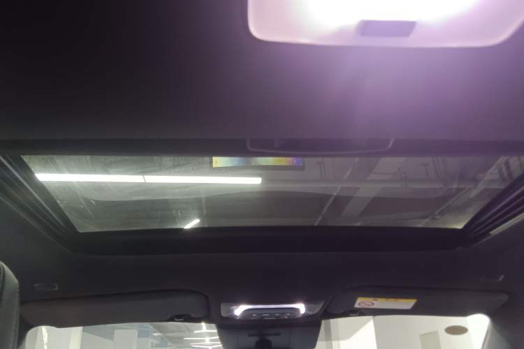 Used Toyota FRONTLANDER 2026 Model 2.0L Smart Electric Hybrid Dual-Engine Luxury Edition Headliner