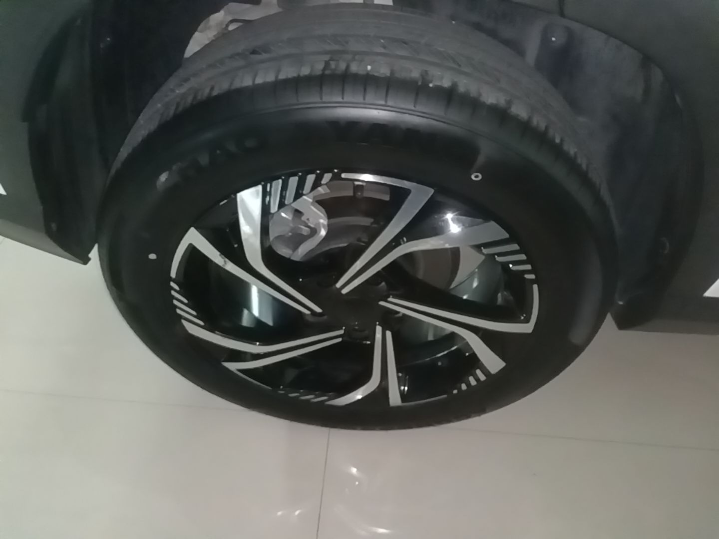 Geely Auto Emgrand X7 Sport 2023 Boyue COOL 1.5TD Smart Connect+ — снимка 11