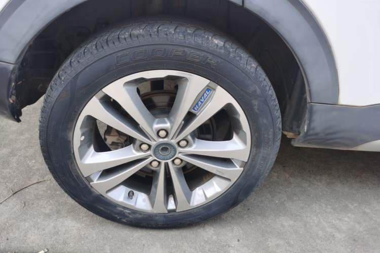 Used Haval H2s 2018 Blue Label 1.5T Dual-Clutch Luxury Model Right Rear Wheel Hub