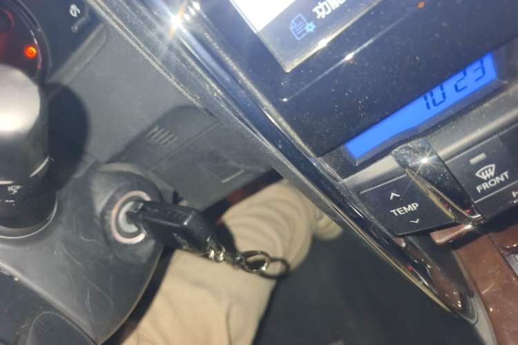 Used Toyota Reiz 2013 2.5V Elite Edition
