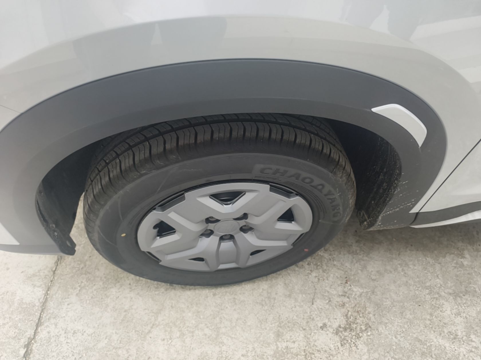 BYD Yuan UP 2027 Model Flying Edition 401KM Navigation Version — снимка 10