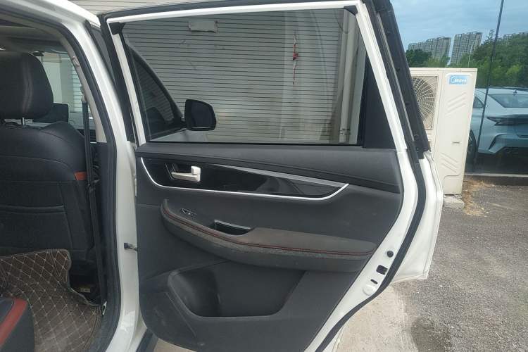 Used FORTHING T5 2021 1.5T Automatic Comfort Version