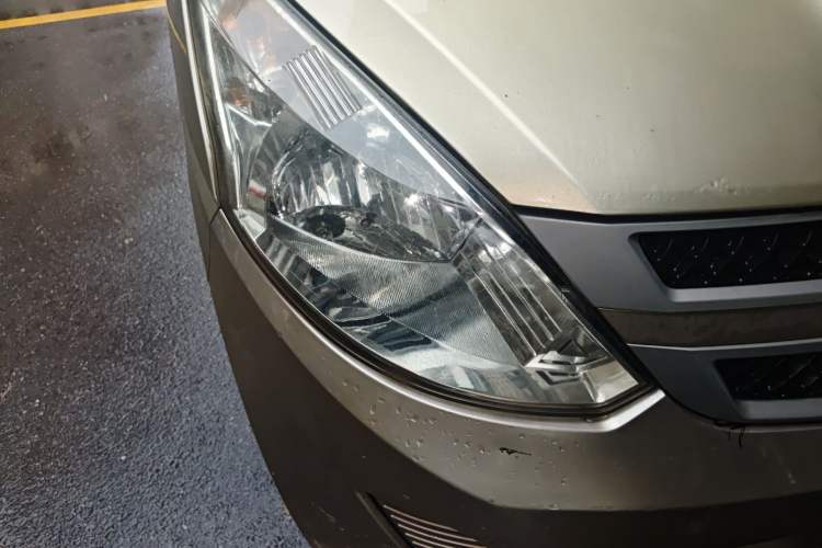 Used Wuling Rongguang V 2016 1.5L Practical Version Right Front Headlight