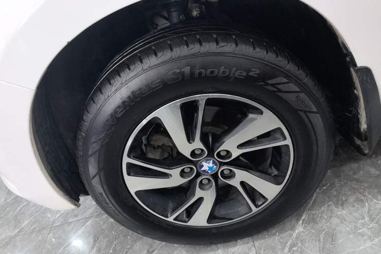 Used Venucia T70 2016 1.6L Manual Ruixing Edition Left Front Wheel Hub