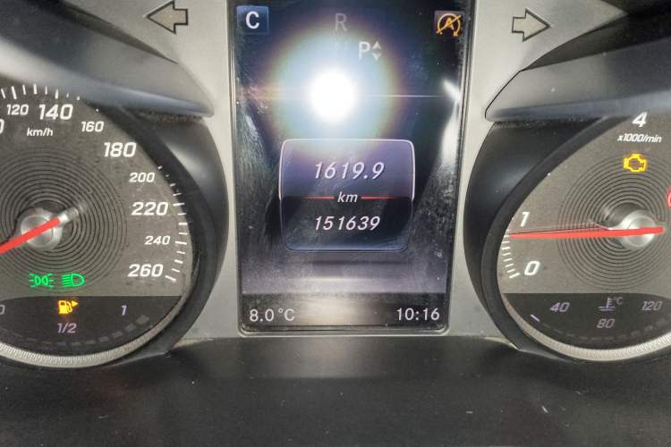 Used Mercedes-Benz C-Class 2015 Facelift C 200 L
