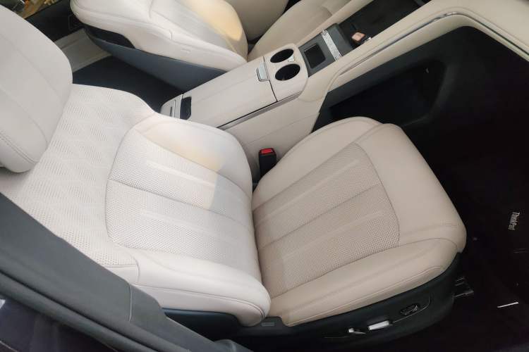 Used BYD Xia 2025 DM-i 1.5T 180km Beyond Edition
