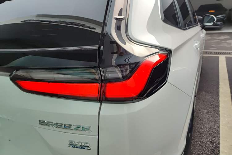 Used Honda Breeze 2025 240TURBO Two-Wheel-Drive Luxury Edition 5 Seats Exterior 3