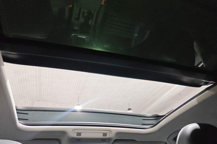 Used Volkswagen Magotan 2023 2 Million Units Limited-Edition 280TSI DSG Comfort Version
