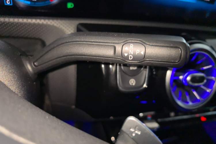 Used Mercedes-Benz A-Class 2019 Restyled A 200 L Sport Sedan Gear Lever