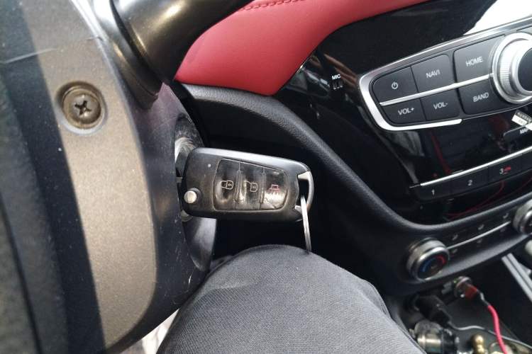 Used Haval H1 2015 1.5L AMT Luxury Model