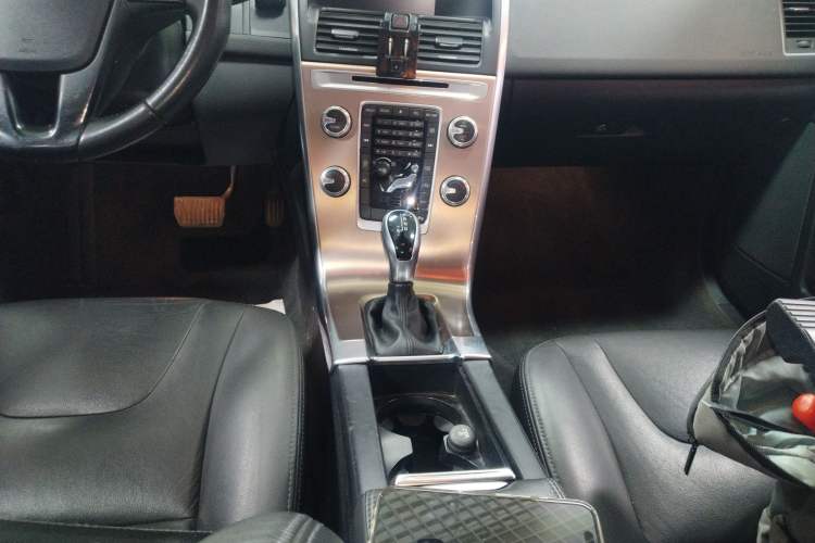 Used Volvo XC60 2017 T5 Smart Upgrade Edition