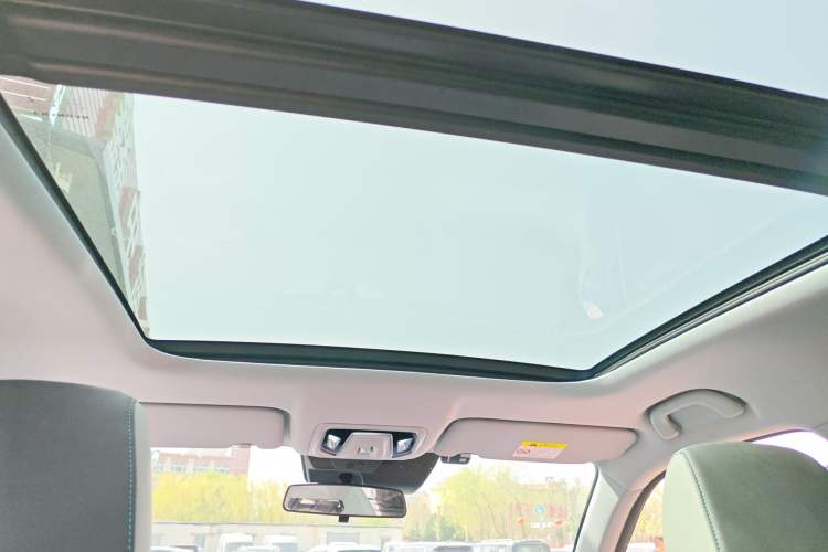 Used CHANGAN UNI-Z New Energy 2024 Blue Whale Smart Electric iDD 125km Beyond Edition Headliner