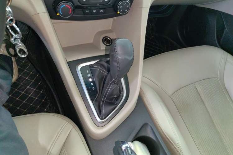 Used Buick GT 2017 15N Automatic Elite Version Gear Lever