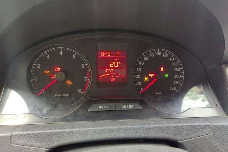 Used Volkswagen Santana 2015 1.6L Automatic Comfort Edition
