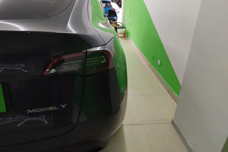 Used Tesla Model Y 2024 Rear-Wheel-Drive Version