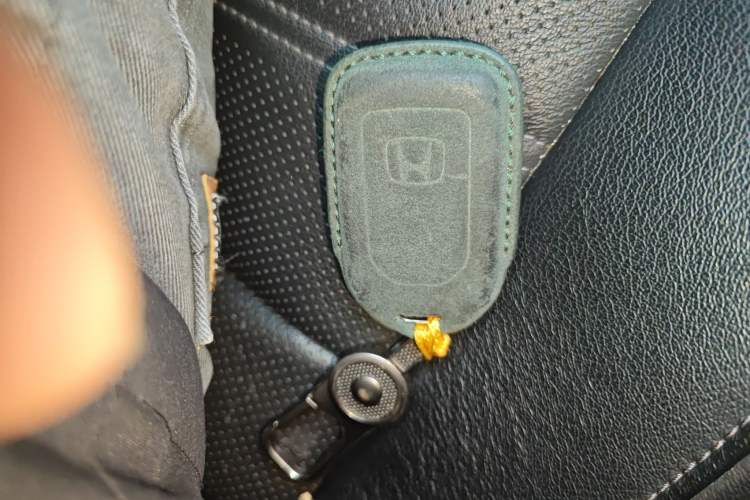 Used Honda CR-V 2017 240TURBO CVT Front-Wheel Drive Fashion Edition
