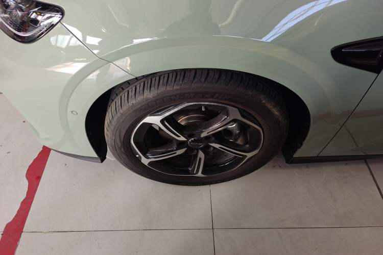 Used BYD Seal 06GT 2025 Intelligent Driving Version 605 Heatwave Edition Left Front Wheel Hub