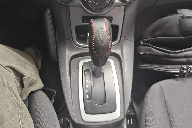 Used Ford Fiesta 2013 Hatchback 1.5L Automatic Fashion Edition
