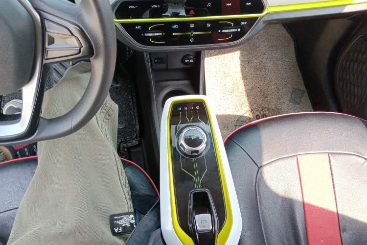 Used Oshan Benni E-Star 2022 Qingxin Edition Colorful Model Lithium Iron Phosphate
